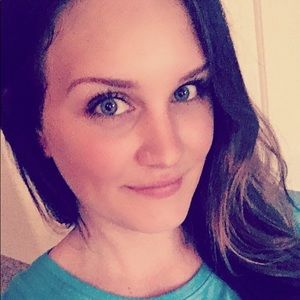 Meet your Posher, Carrielynn